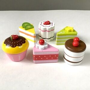Wooden Dessert Pretend Play Food Toy Kitchen Set Colorful Cupcakes Mini Cake 6Pc